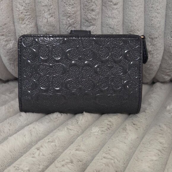 Coach Medium Corner Zip Wallet in Signature Debossed Patent Leather Charcoal - Picture 2 of 8